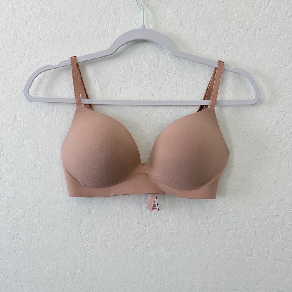Victoria's Secret Nude Seamless Bra